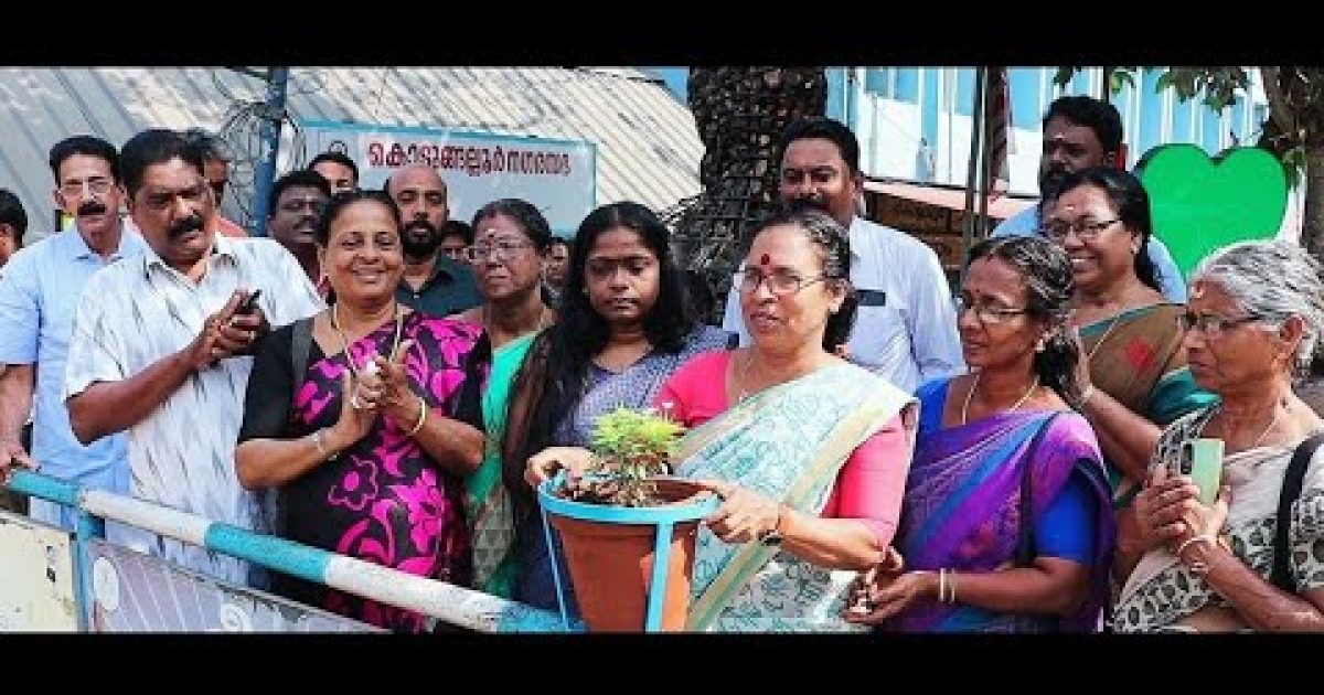 കൊടുങ്ങല്ലൂരിൻ്റെ നടപ്പാതകൾക്ക് ഇനി പുഷ്പ സൗന്ദര്യം
